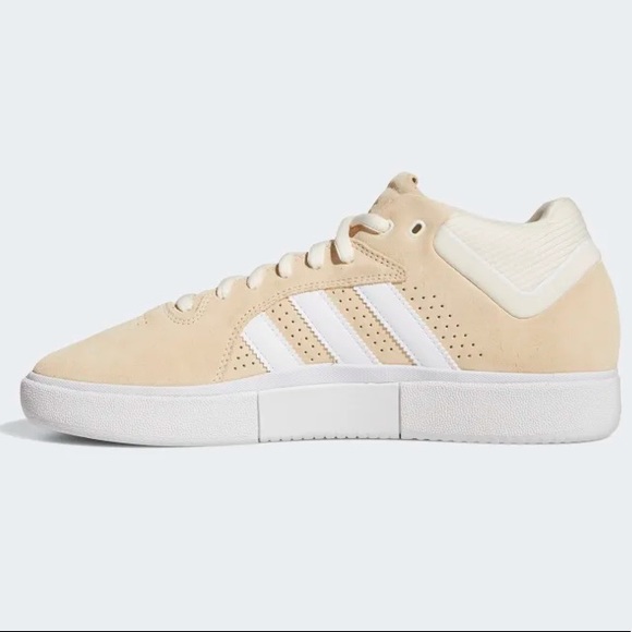 adidas Tyshawn Off White - Picture 4 of 7